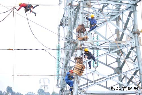 谁持银线当空舞？