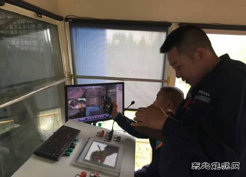 南露天煤矿YGC2000/106顶堆侧取式堆取料机远程控制改造大获成功