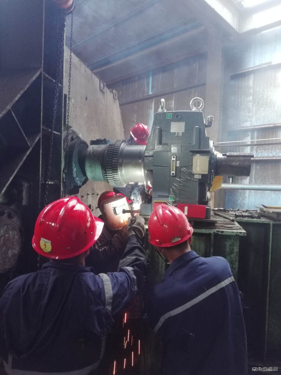 向南矿人致敬——写在五一劳动节到来之际