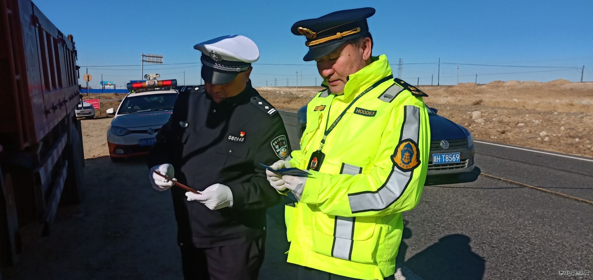 布尔津路政管理局国庆期间加强重点旅游线路巡查工作