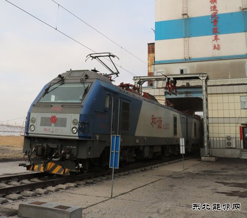 两手抓 两不误，抗疫、保供双丰收