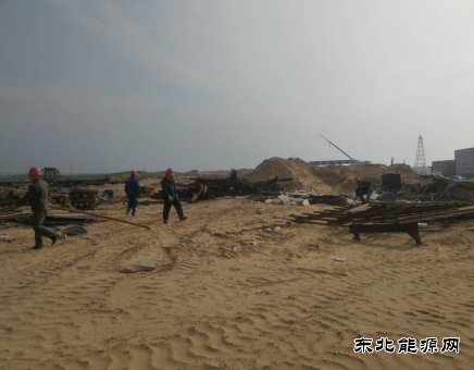 中煤三建二十九处升富项目部党支部组织党员开展义务劳动