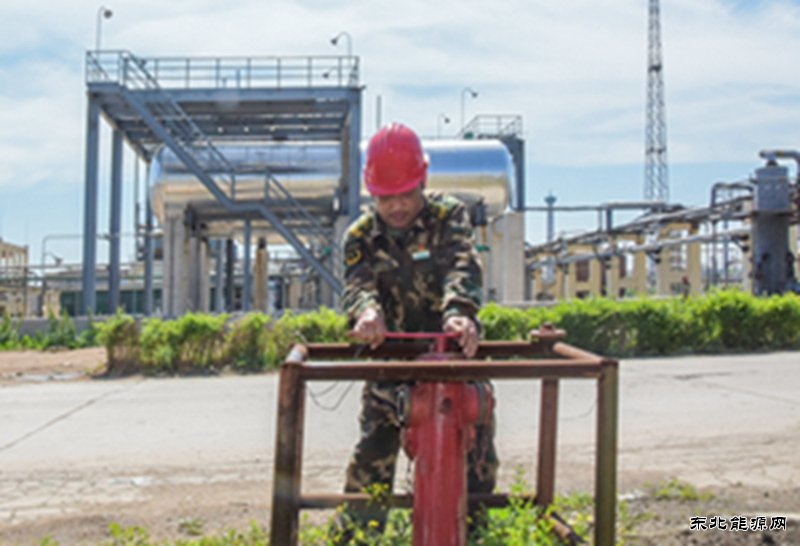 “火眼金睛”的消防卫士——记航锦科技消防专职技术员黄永富