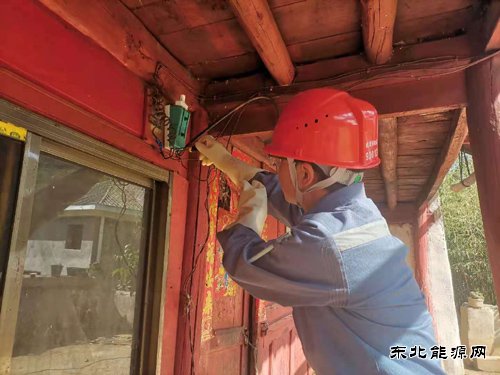 端午节：会泽雨碌供电所员工步行六公里为用户处理故障