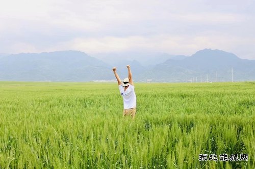 山河远阔，人间烟火