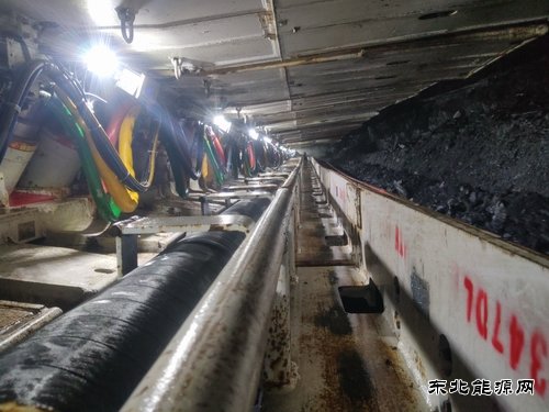 中能袁大滩矿业综采二队：圆满完成11206工作面初采初放工作