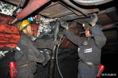 状元郎煤海“弄潮儿”