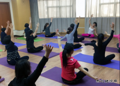 中铁七局西安公司举办瑜伽班