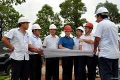 江西昌九城际铁路公司董事长陈乃武到昌赣12标检查工作