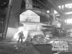 行业“冰河期”：“钢铁工业长子”鞍钢如何浴火重生