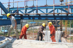 江西昌赣客专铁路12标39℃高温“热战”施工