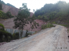 重庆万利高速公路五分部确保弃渣场安全施工
