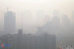 入冬最严重雾霾来袭 环保部提示23城启动红色预警