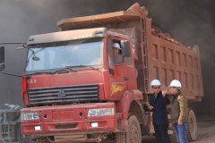 中铁二十一局：江西昌赣客专2017春节不“打烊”