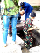 金刚煤矿 清挖排污水沟 切实做好雨季“三防”工作