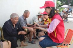 太康县公司：浓浓关爱送老人