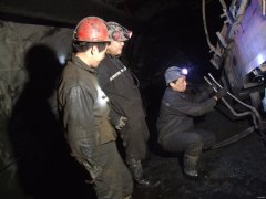 龙煤向阳矿职工培训到现场