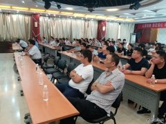 神南张家峁矿业公司开展食品卫生与安全专题知识讲座