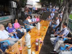 以茶会友解心惑――记国网宜宾供电公司“老年茶友协会”