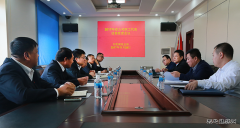 省电力公司工会主席吴德义到兴凯湖电业局进行职工代表巡查