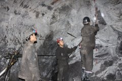 击破磐石创纪录 一言九鼎兑诺言