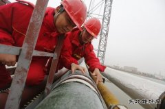 巡线小路弯又长