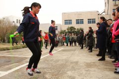 今天请绽放最灿烂的笑容——中煤新集公司庆三八活动丰富多彩