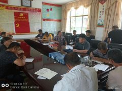 贵州盘江月亮田矿政工科对生产服务公司党支部进行