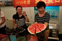 古城煤矿：送清凉用上了切瓜神器