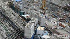 白鹤滩水电站高温来袭 7台“冰柜”到位护航