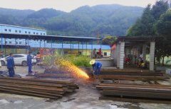 贵州月亮田矿：为13采区综采工作面做准备