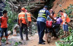 云南勐腊、景洪公路管理机构全力抢通被阻公路