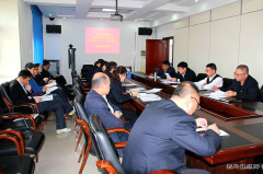 兴凯湖电业局：召开党委理论学习中心组第九次（扩大）集中学习会