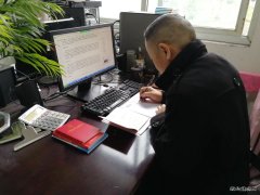 高山煤矿：开展入脑入心学党章、抄党章活动