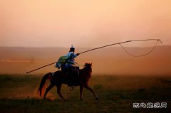 马背上的英雄（摄影作品）