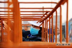 班组来了“服务生”