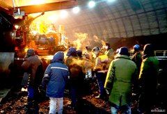 绥化热电公司：与风雪战斗保煤炭供应