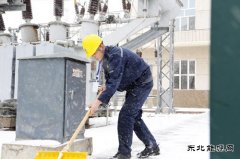 佳木斯供电公司：应对风雪保供电