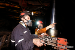 古城煤矿：“问题排查、对标学习、整改提升” 为主题教育添助力