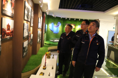 南露天煤矿党委组织党委委员参观矿史馆开展主题教育学习活动