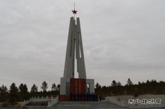 南露天煤矿开展“不忘初心 牢记使命”主题党日活动