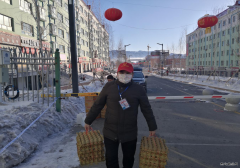 富蕴路政管理局积极投身疫情防控，充分发挥志愿服务精神