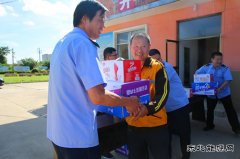 蒲白铁运公司：清凉关爱送一线