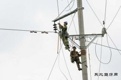 婺源：战高温斗酷暑  为高速建设护电