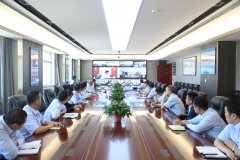 建新煤化公司组织干部职工观看《陕西省以案促改警示录》