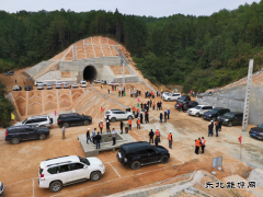 中铁二十一局：兴泉铁路四标项目部举办隧道车站防护工程观摩会