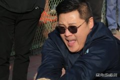 （摄影）矿业公司举办“开年安全一声喊”职工拔河比赛