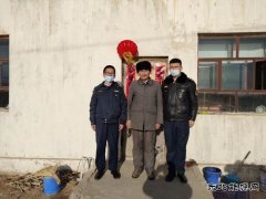 富蕴执法大队开展“民族团结一家亲”暨“迎新春、送春联”活动