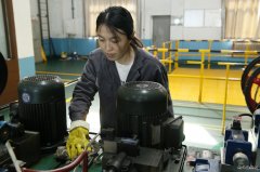 建新女工：桥山腹地攻坚克难 文艺汇演尽展风采