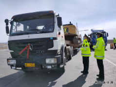 富蕴执法大队：学史力行，清明节坚守一线保畅通